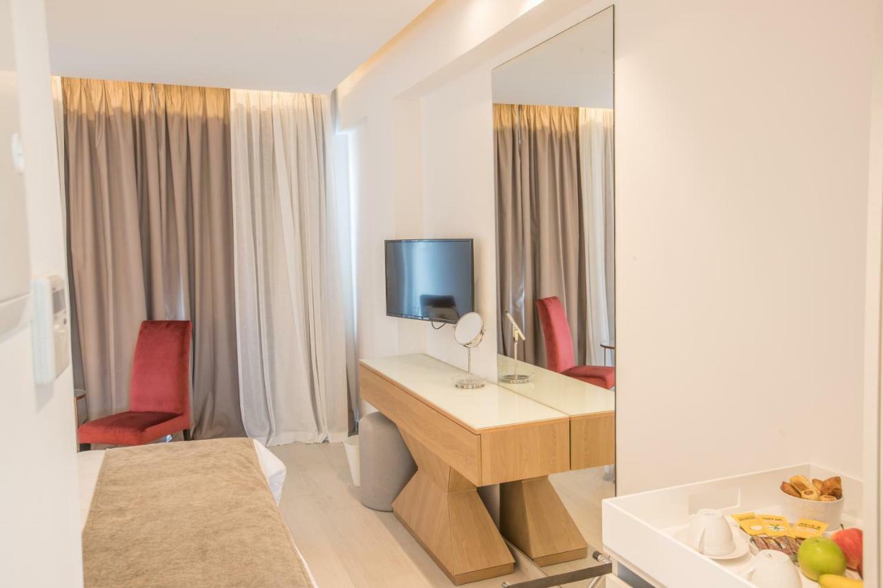 Kokkinos Boutique Hotel โปรทาราส ภายนอก รูปภาพ