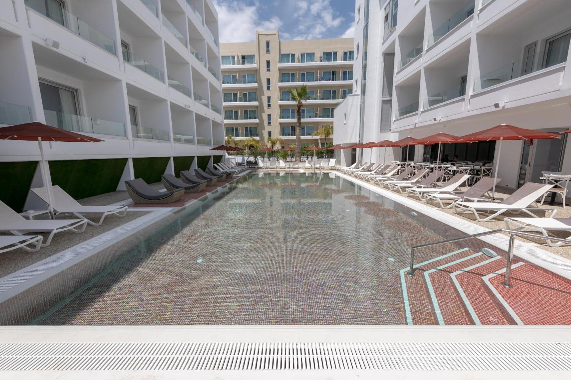 Kokkinos Boutique Hotel โปรทาราส ภายนอก รูปภาพ